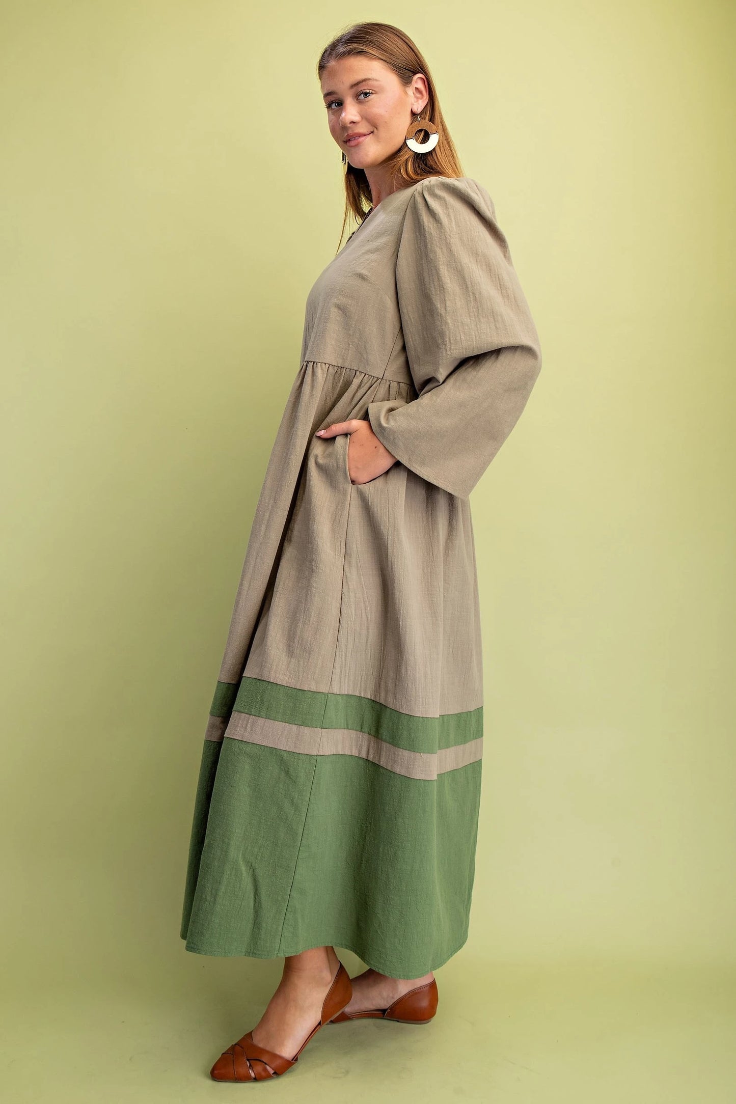 Color blocked green midi dress